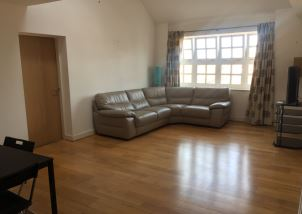 4 bedroom Furnished FlatApartment to Let