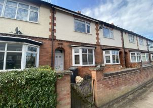 4 bedroom Furnished House to Let