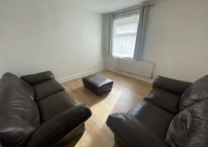 5 bedroom Furnished House to Let