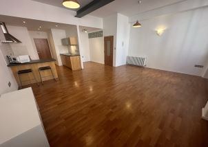 1 bedroom Unfurnished Apartment to Let