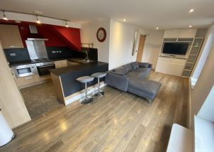 2 bedroom Furnished FlatApartment to Let
