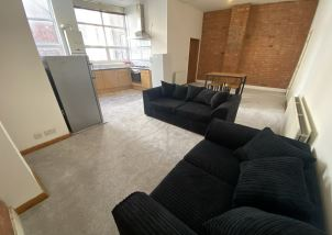 4 bedroom Furnished FlatApartment to Let
